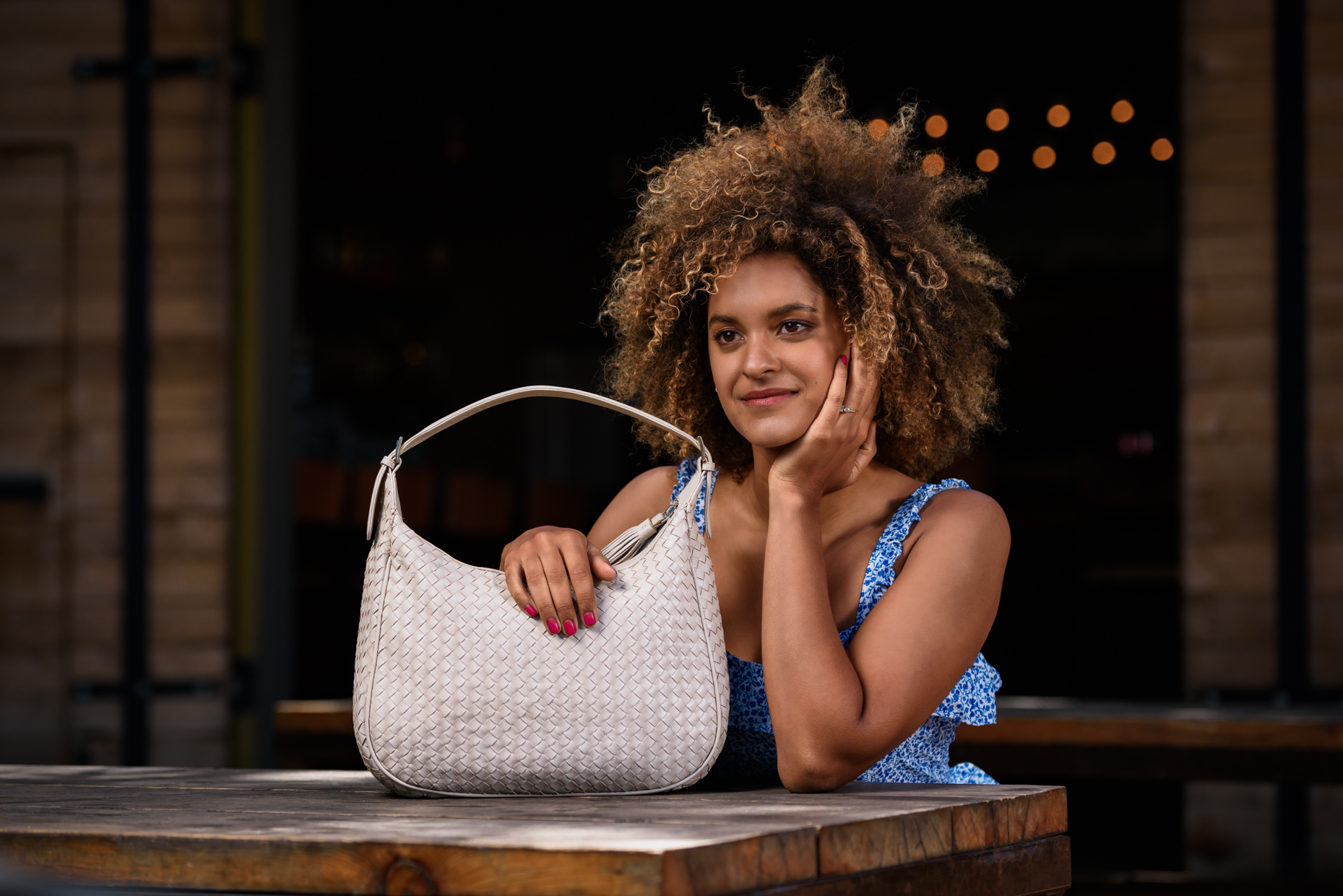 Austin-Commercial-Product-Photography-Olive-Threadz-Contigo-White-Handbag