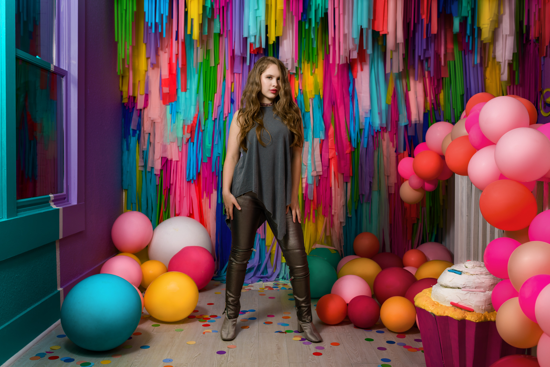 Austin-Editorial-Photographer-Madison-McWilliams-FOMO-Factory-Balloon-Room