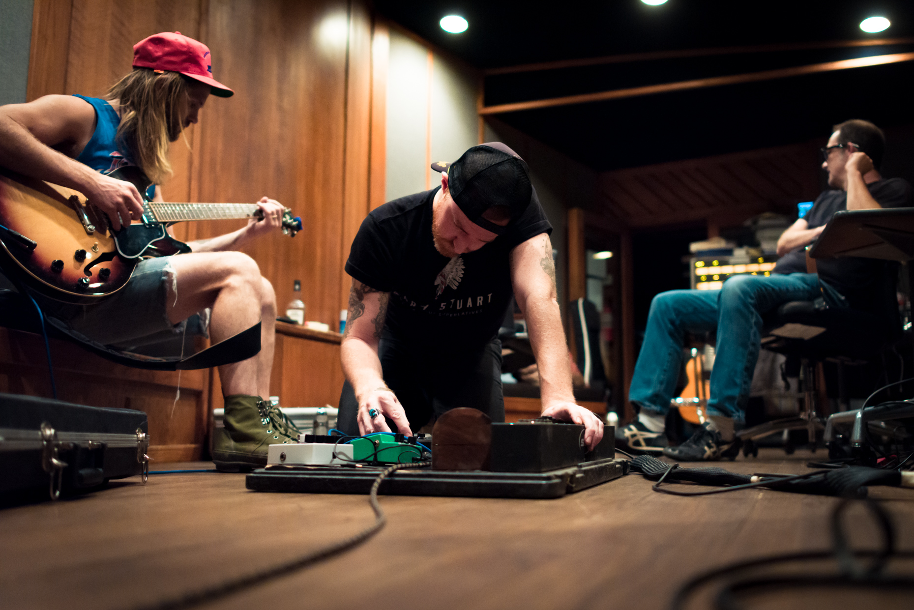 Austin-music-Photographers-Behind-Scenes-Jonathan-Terrell-board-recording-studio-Aryln-guitarist